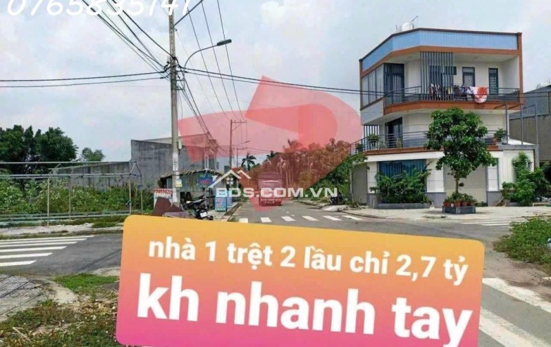 Hot Hot Hot ! Cần bán gấp nhà đẹp 65m², vị trí đắc địa gần Vinhomes chỉ với 2,7 tỷ!